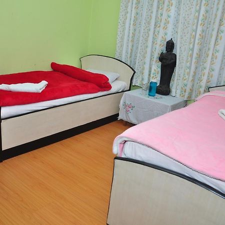 Nagarjun Home Stay Kathmandu Esterno foto